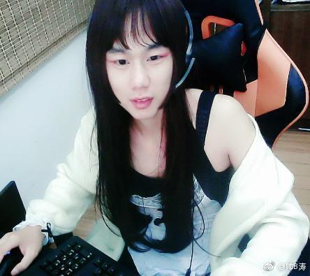 国产骚主播视频资源,揭秘网络红人的魅力与争议