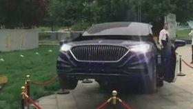 国产红旗威武视频,国产汽车荣耀绽放