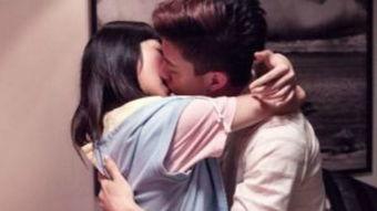 国产美女亲胸视频网站